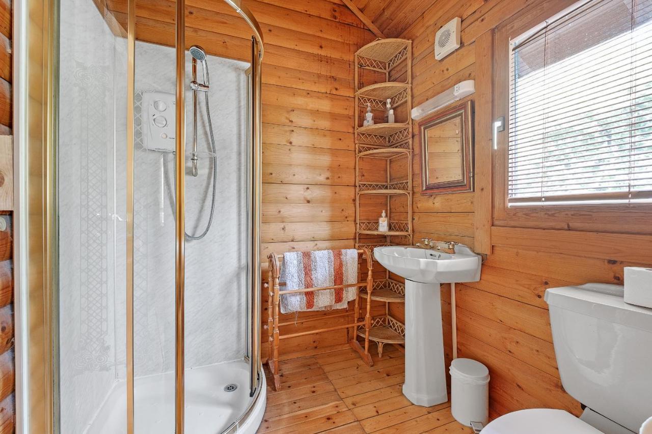 Vila Finest Retreats - The Logs Fort William Exteriér fotografie